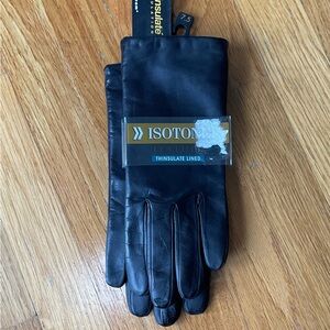 Isotoner Ladies Brown Leather Gloves